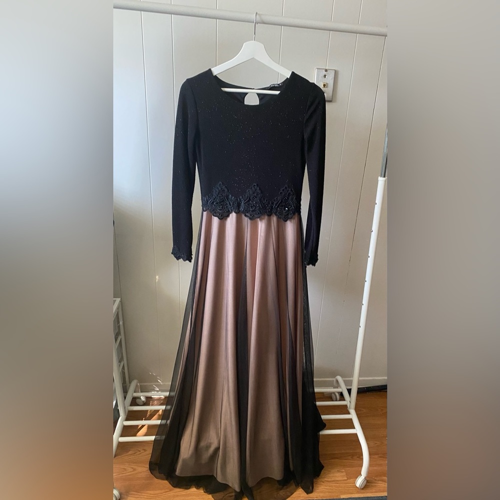 It was worn only once.